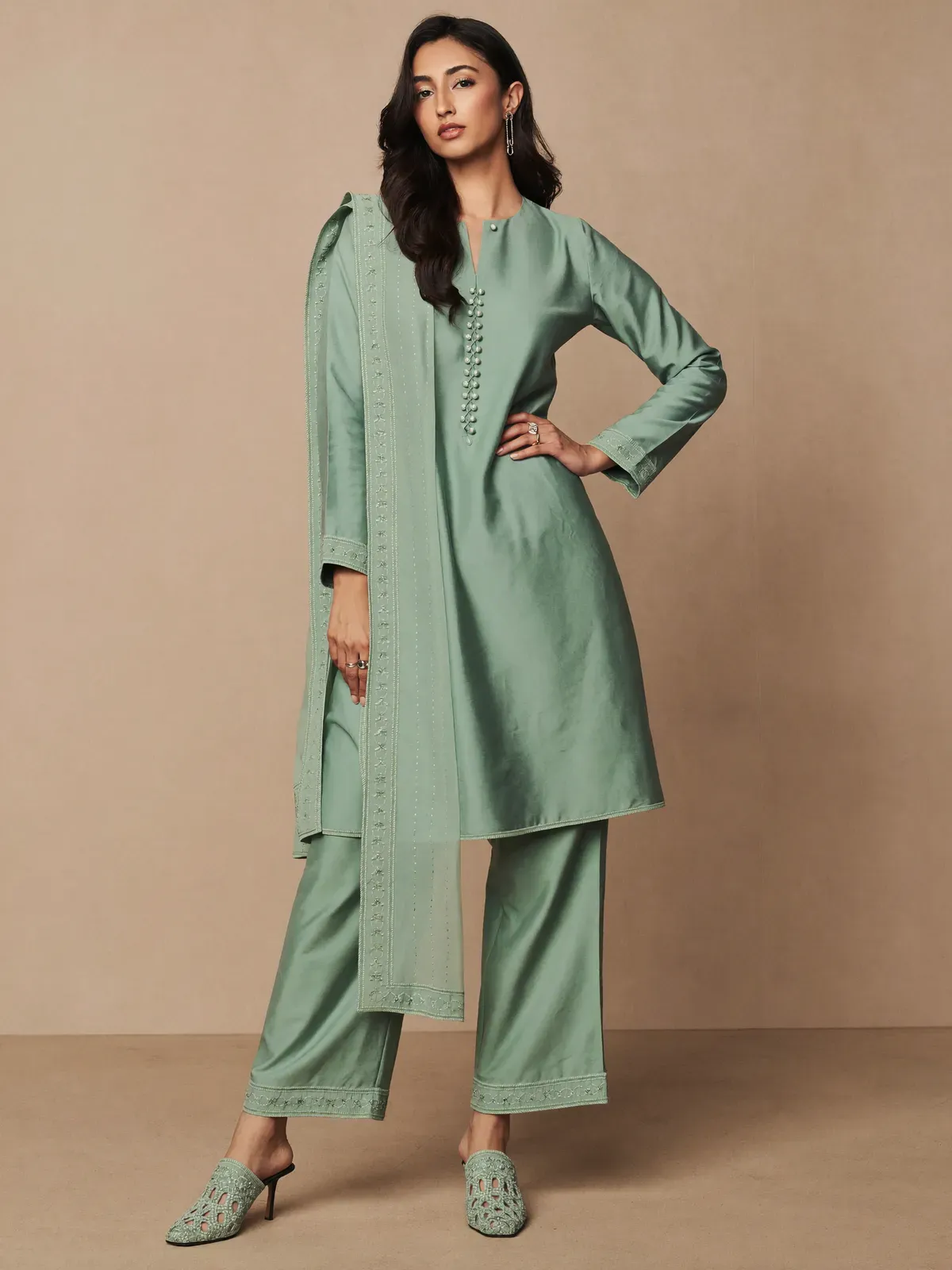 Pakistani Style Suit