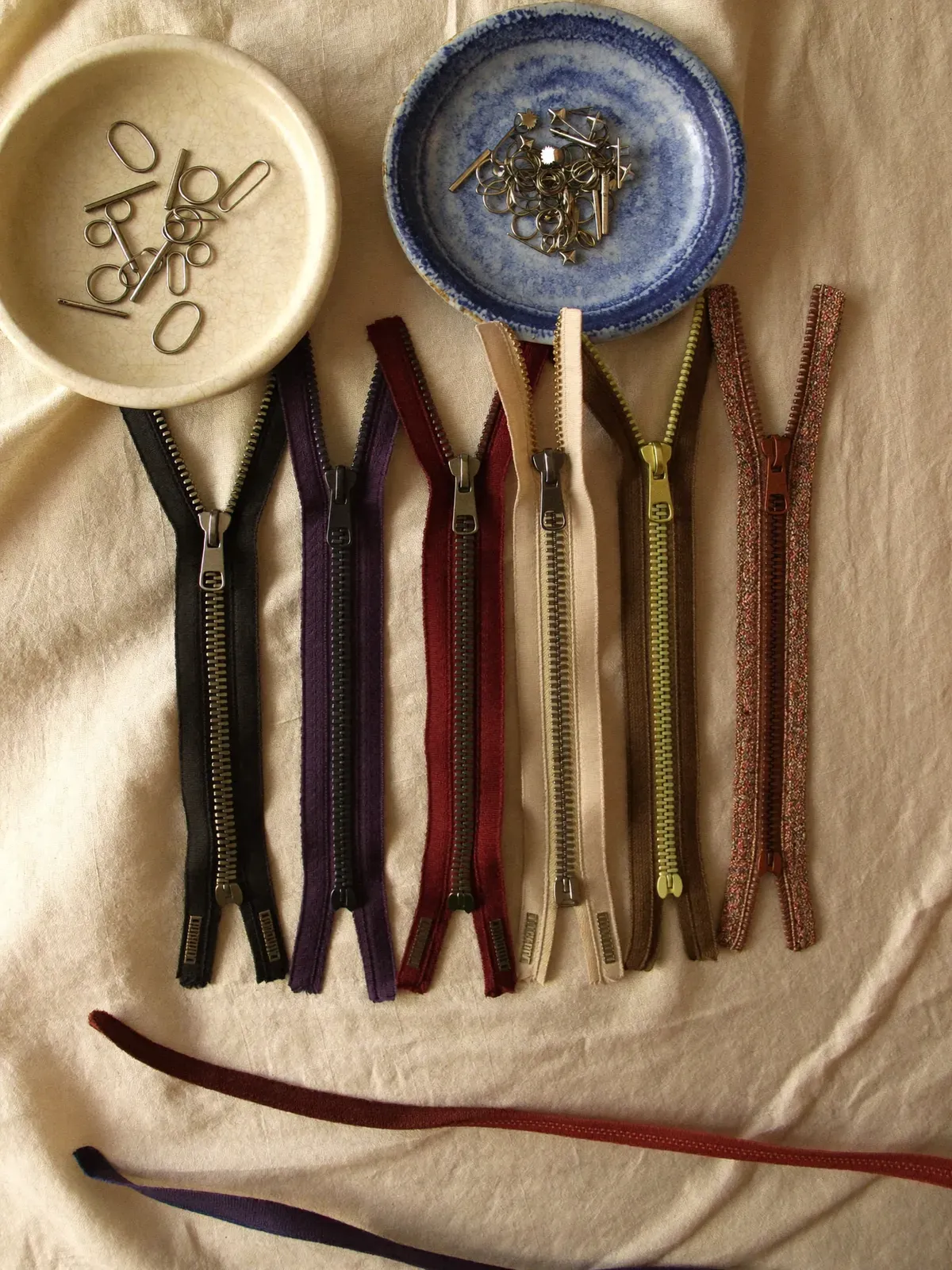 Zippers & Hooks Pack